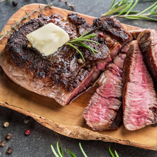 Stefans Steak House | Marbled Striploin 250 g + sauce