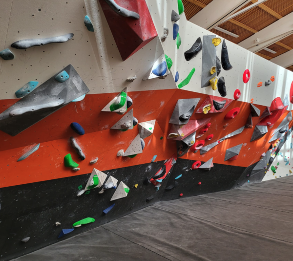 Jyväskylän kiipeilykeskus | Boulderointi x3